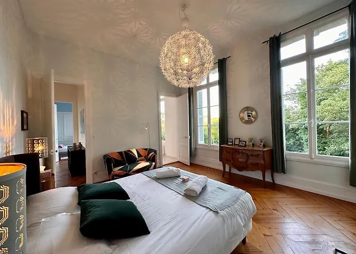 Rouen Paris - Domaine De L'oison * La Saussaye